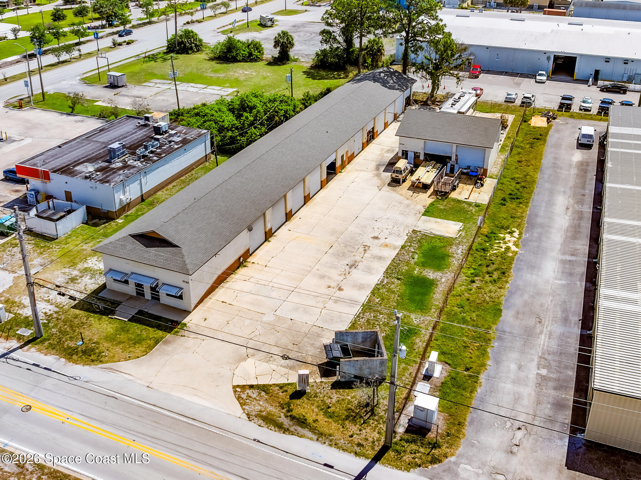 1732 Huntington Lane