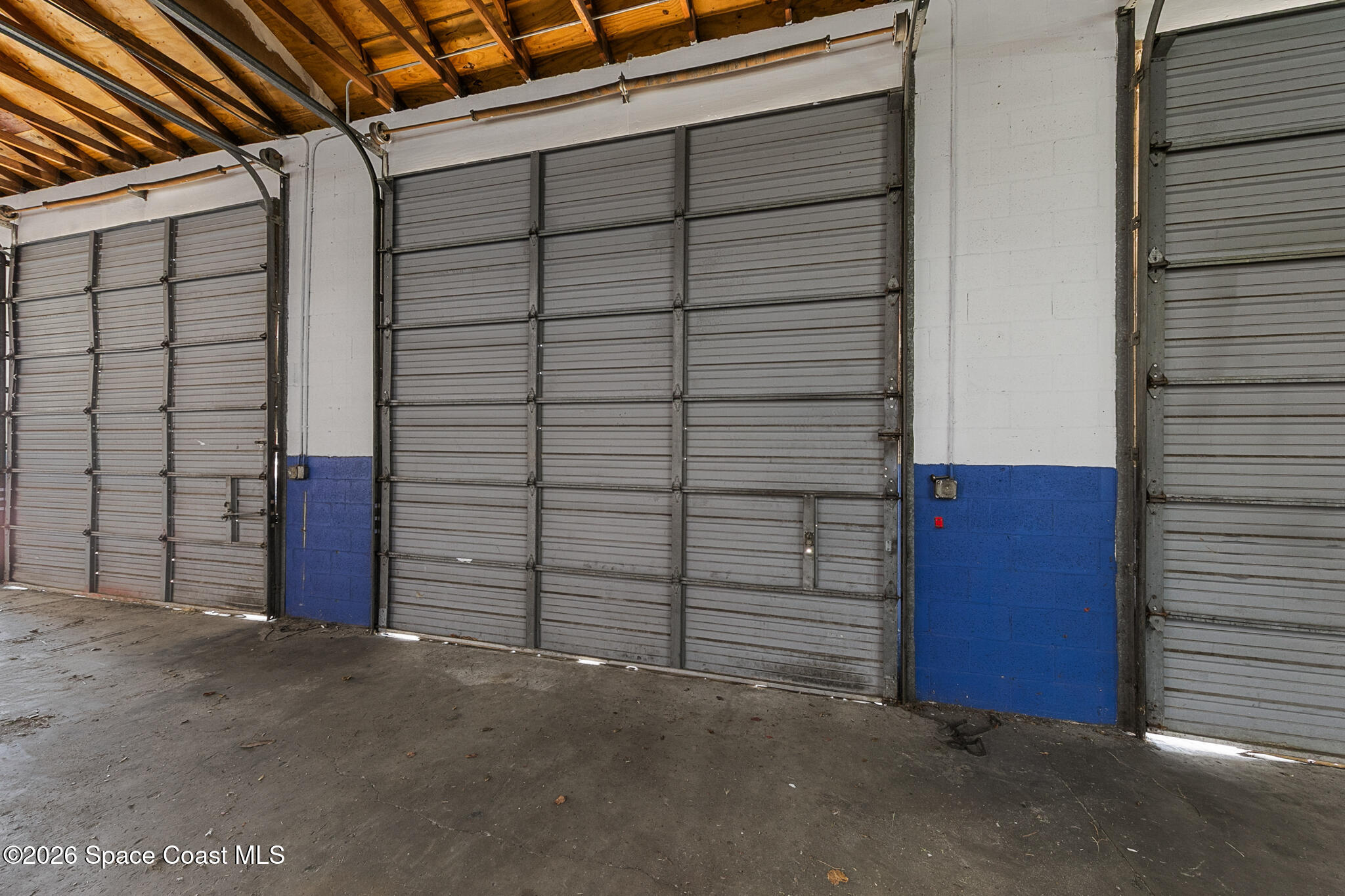 1732 Huntington Lane