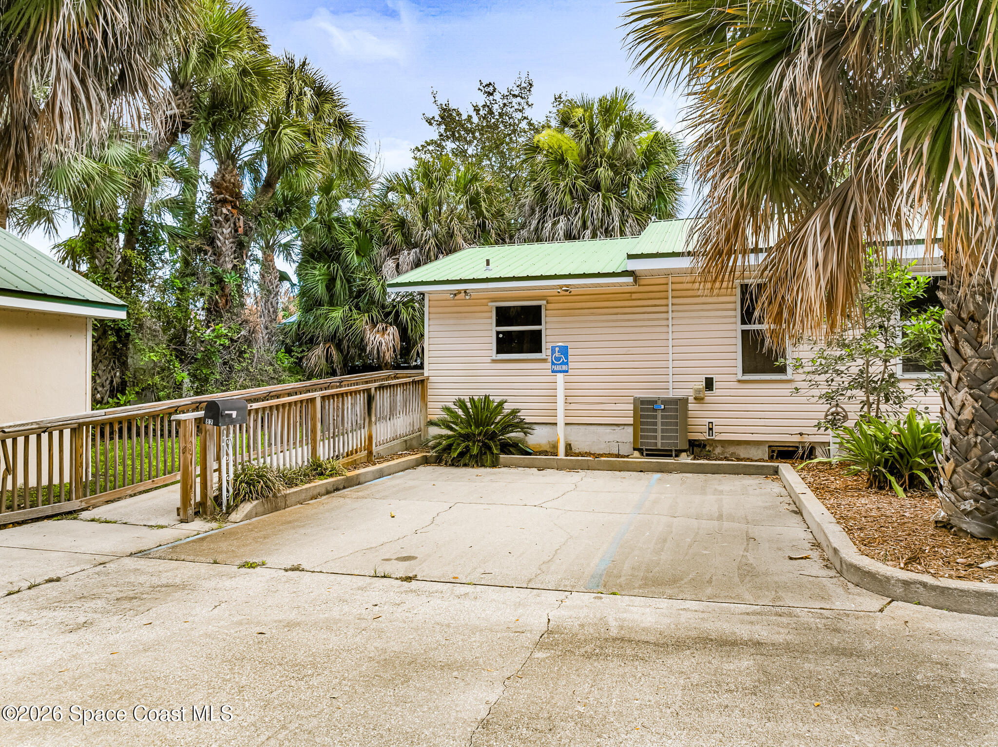 822 Palmetto Avenue