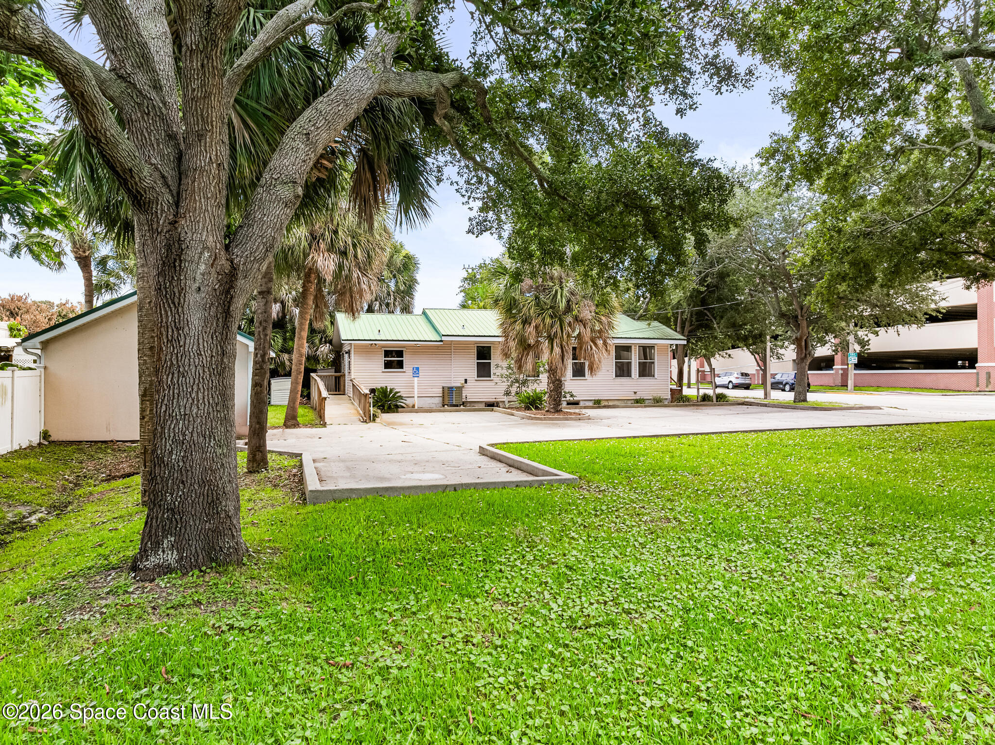 822 Palmetto Avenue