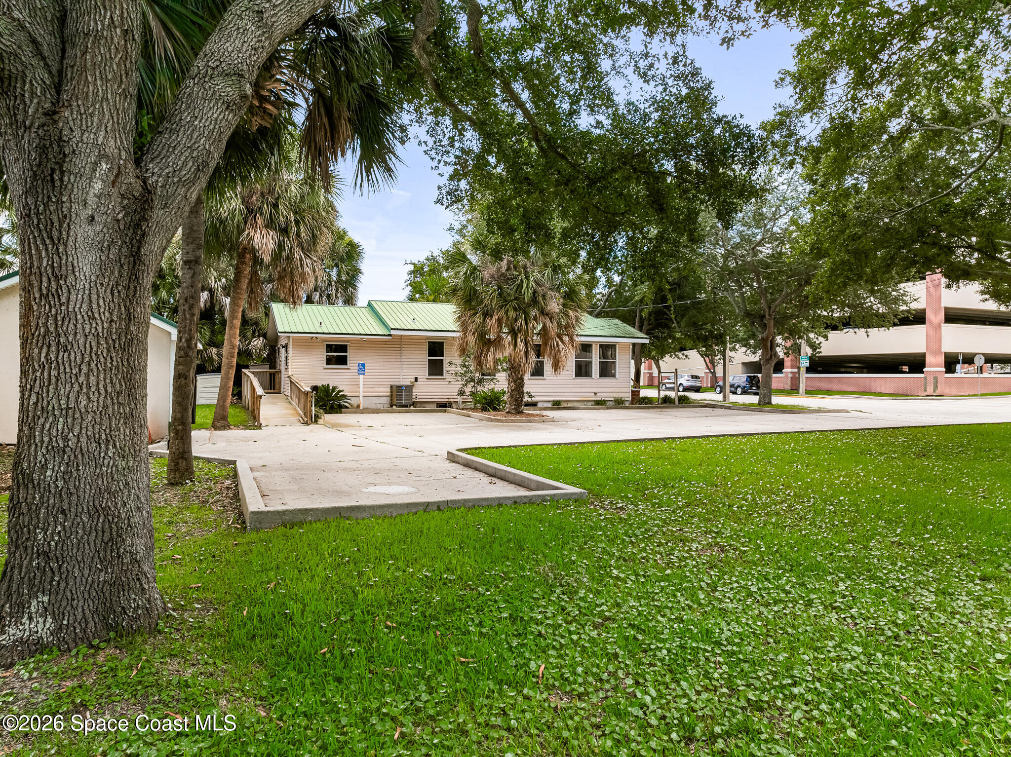 822 Palmetto Avenue