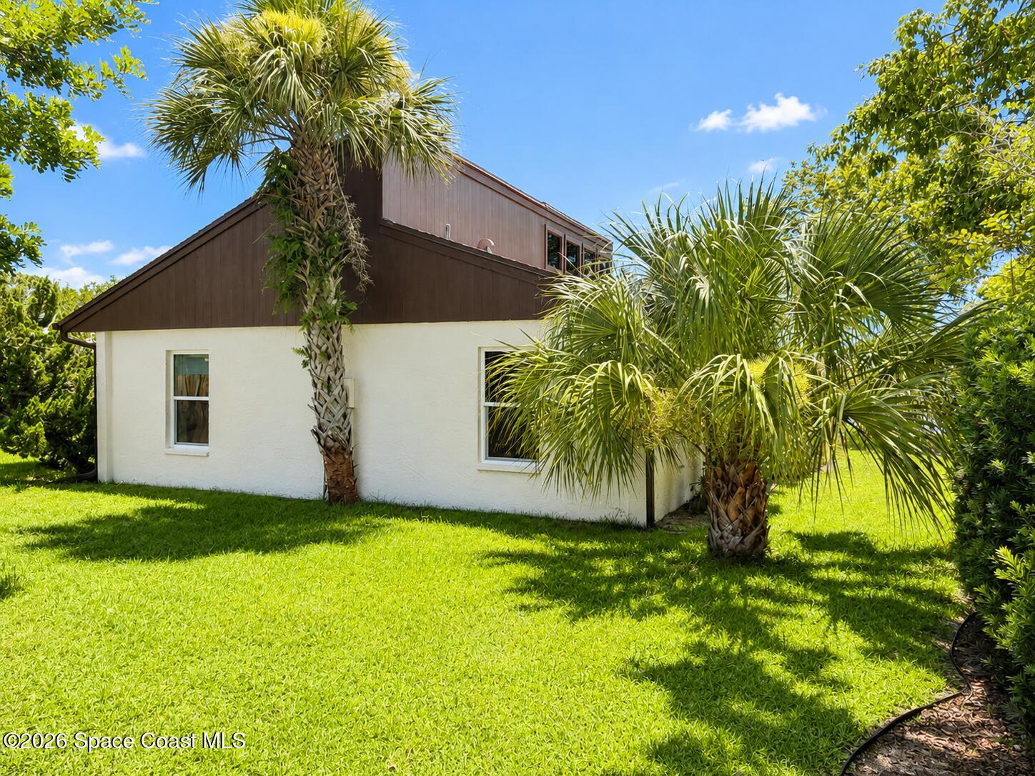 255 Applewood Circle
