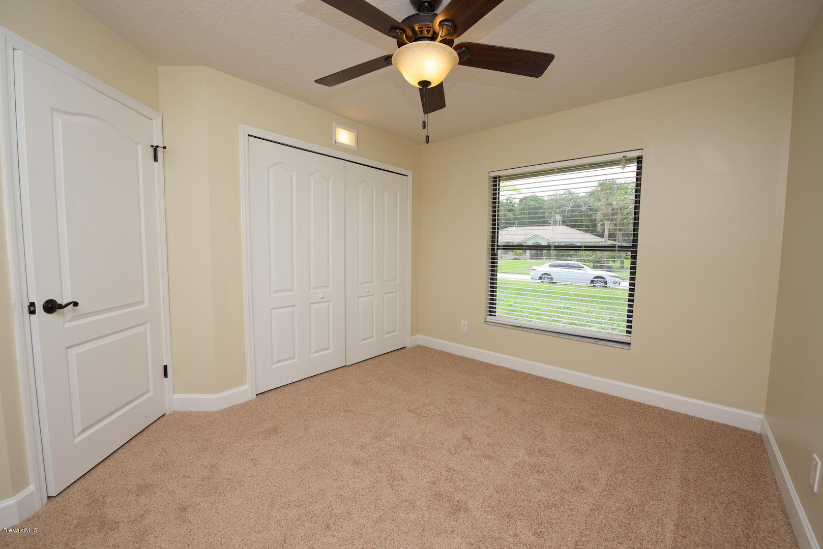 2298 Woodlawn Circle