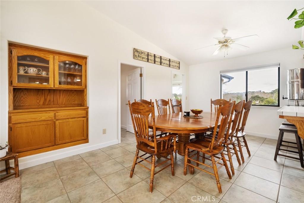 3225 Ardilla Road