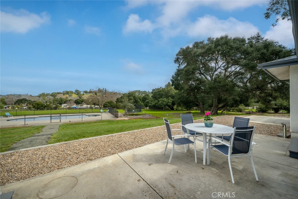 3225 Ardilla Road