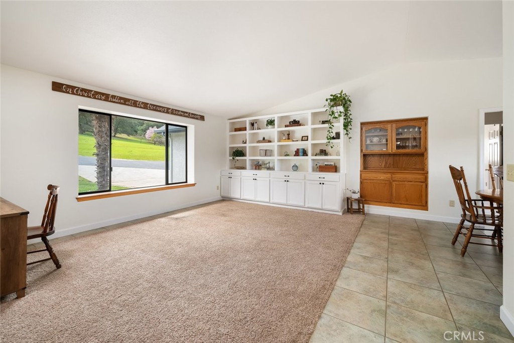 3225 Ardilla Road