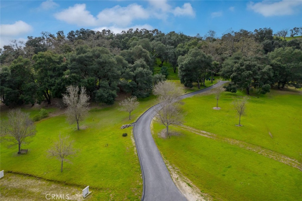 3225 Ardilla Road