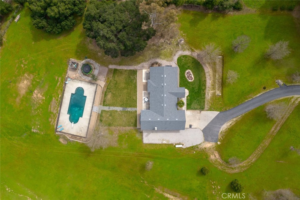3225 Ardilla Road