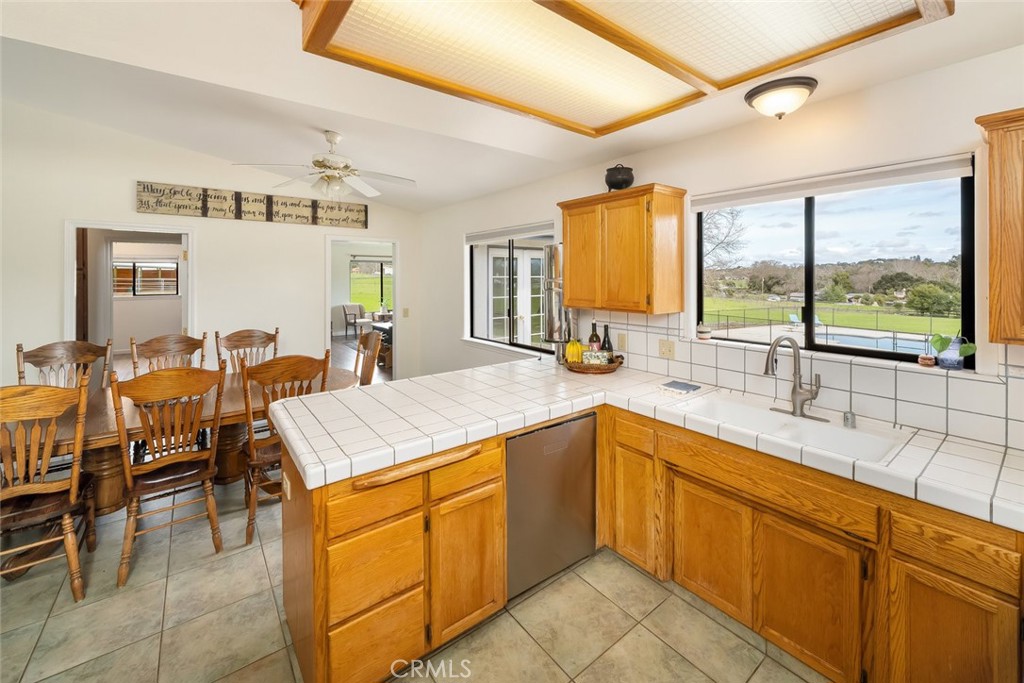 3225 Ardilla Road