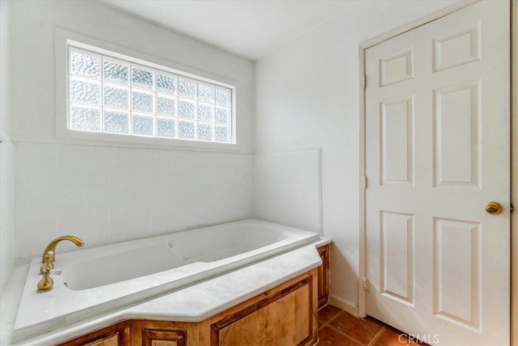 46 Lone Oak