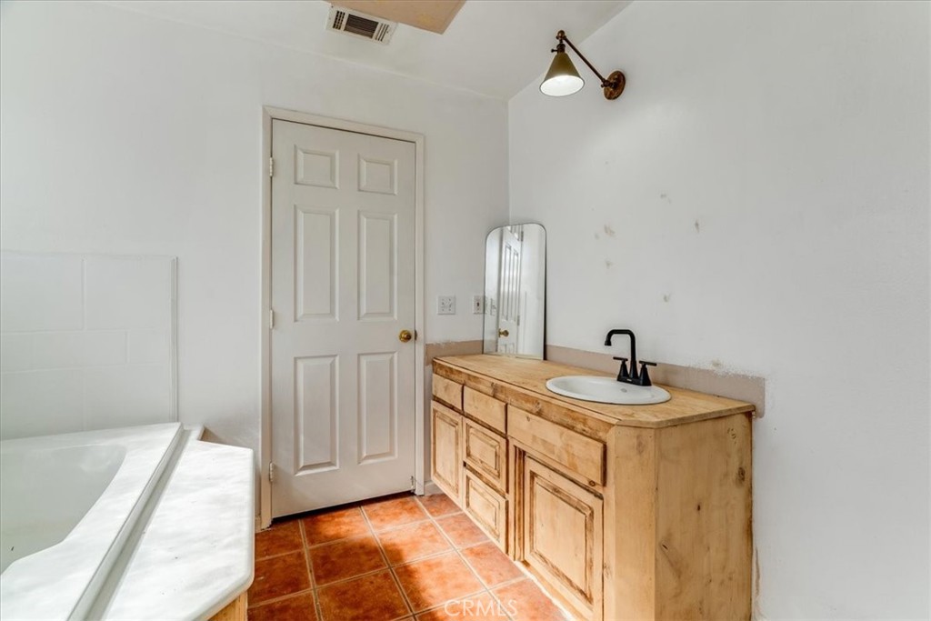 46 Lone Oak