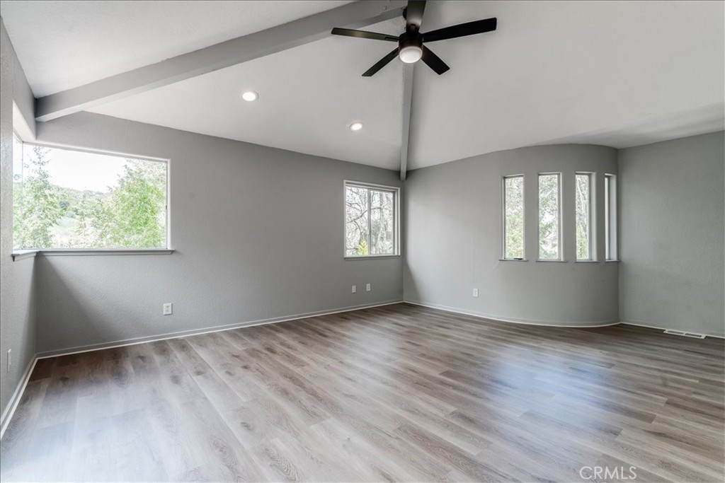 6281 York Mountain