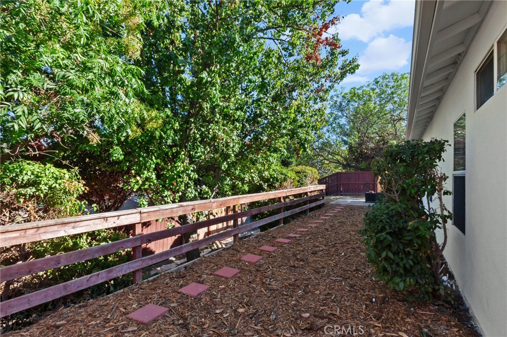 1214 Shadow Meadow