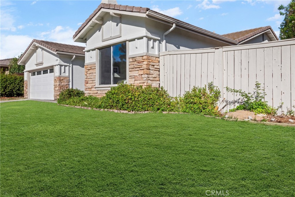 1214 Shadow Meadow