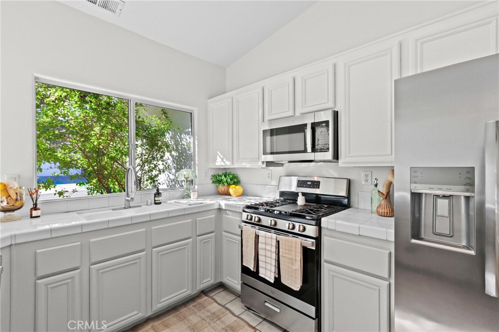 1214 Shadow Meadow