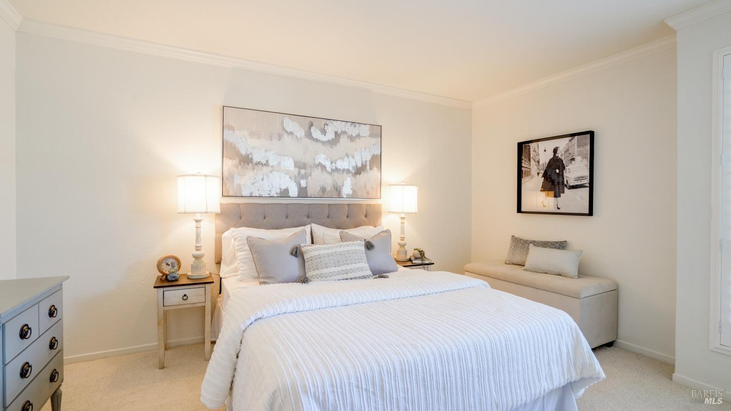 404 Larkspur Plaza Dr