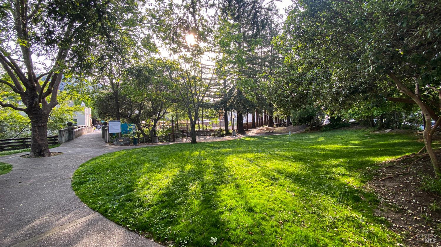 247 Crescent Rd