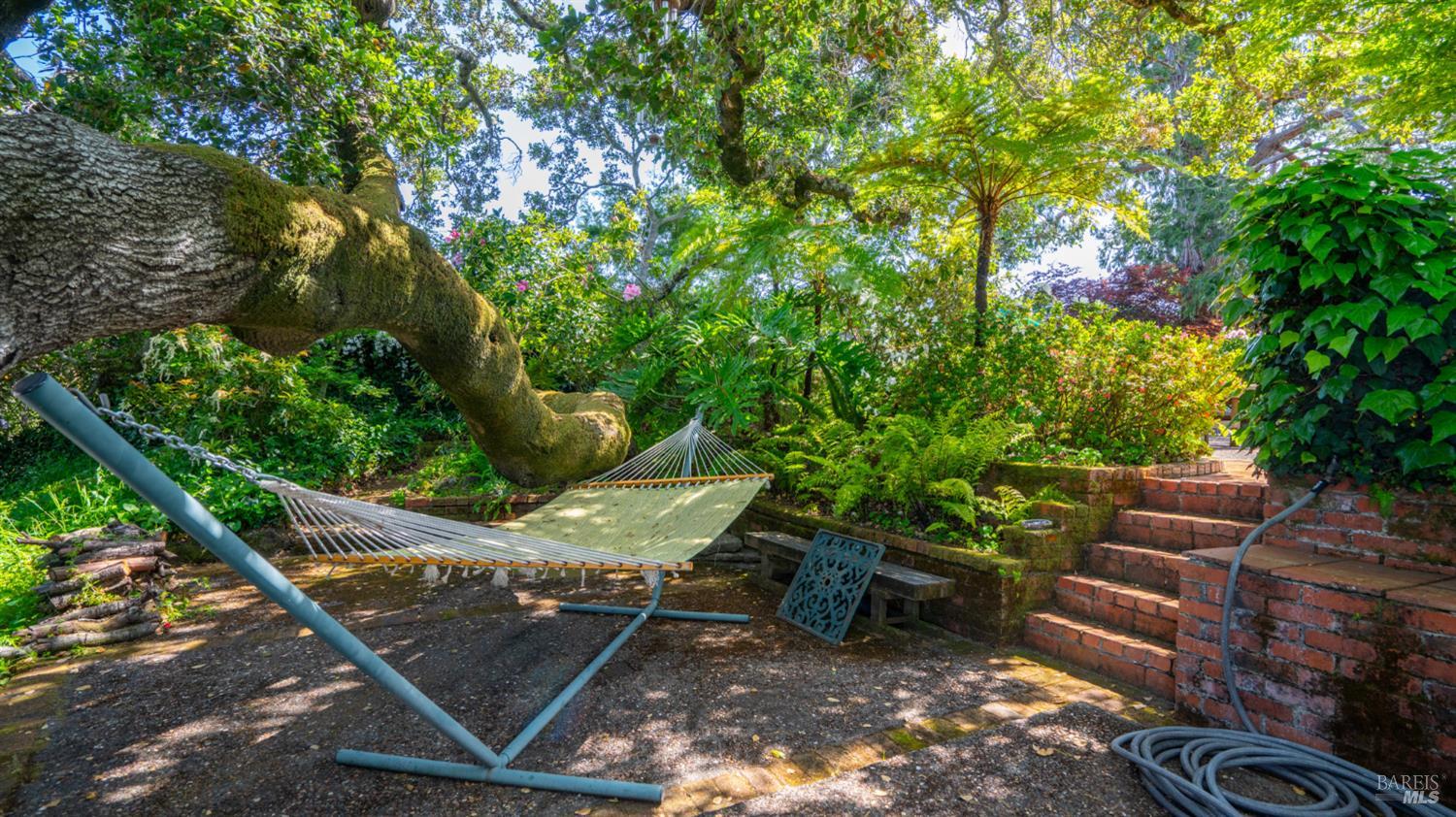 247 Crescent Rd