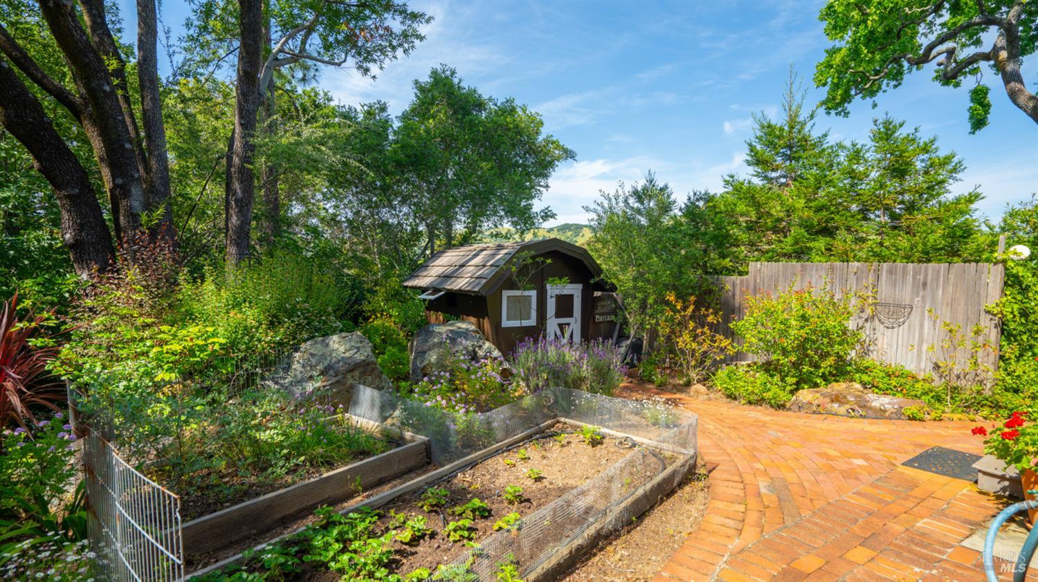 247 Crescent Rd