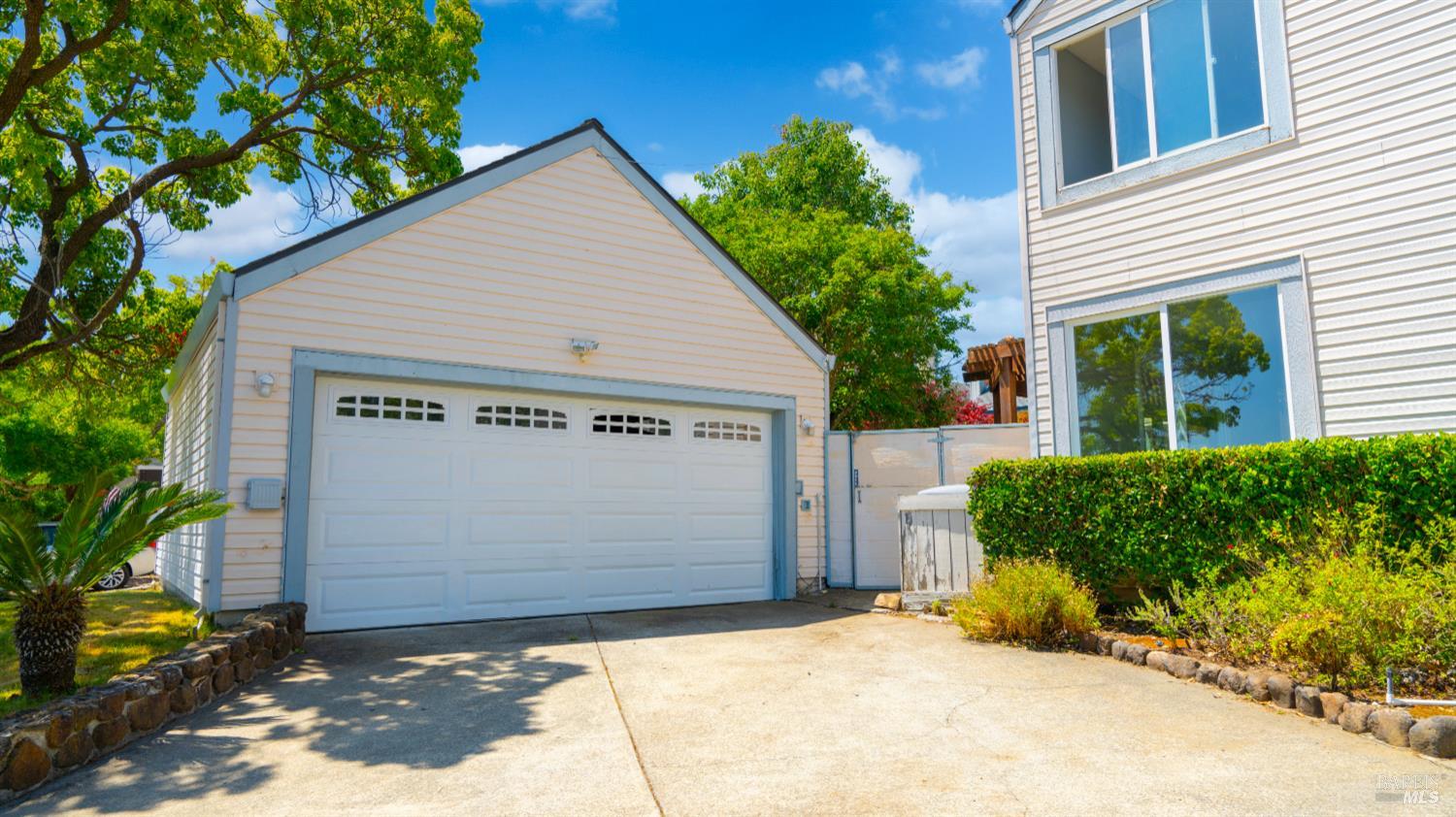729 Bolero Ct