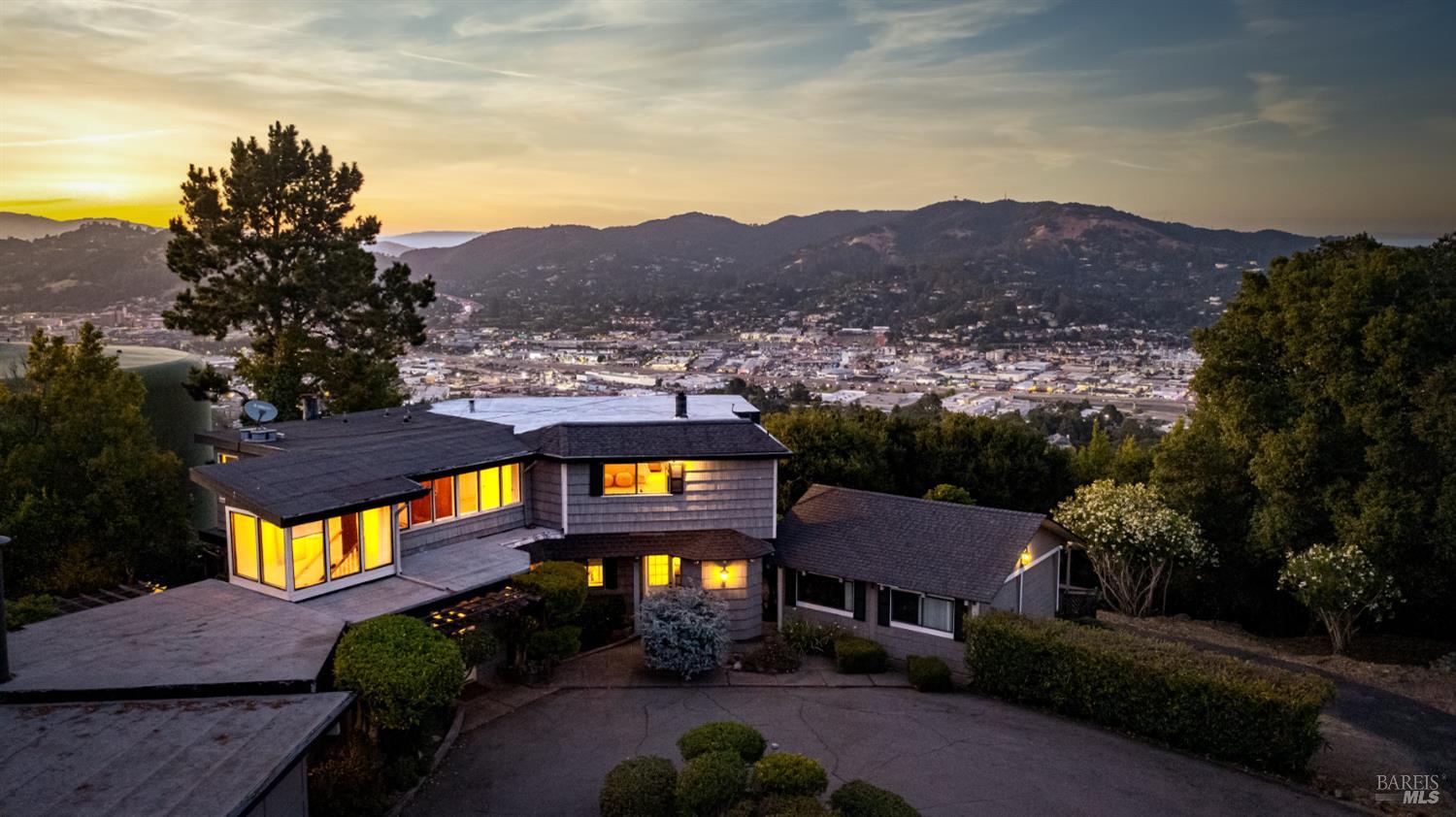 50 Bret Harte Ln