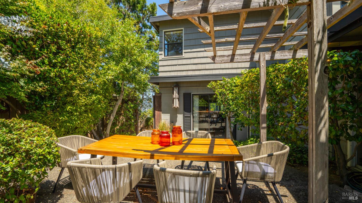 50 Bret Harte Ln