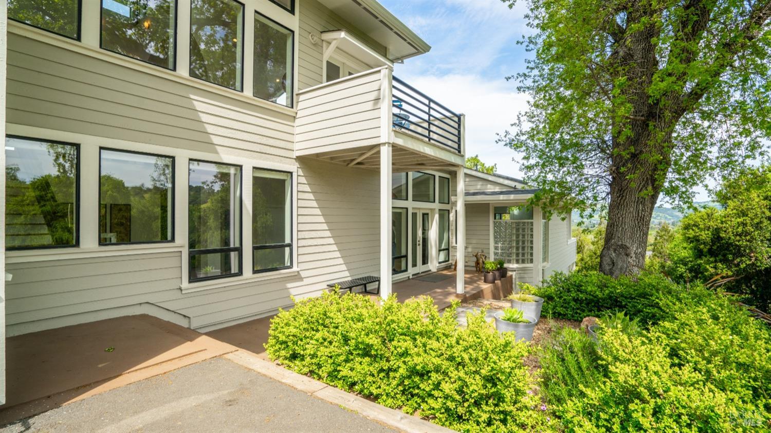 55 Wildwood Ln
