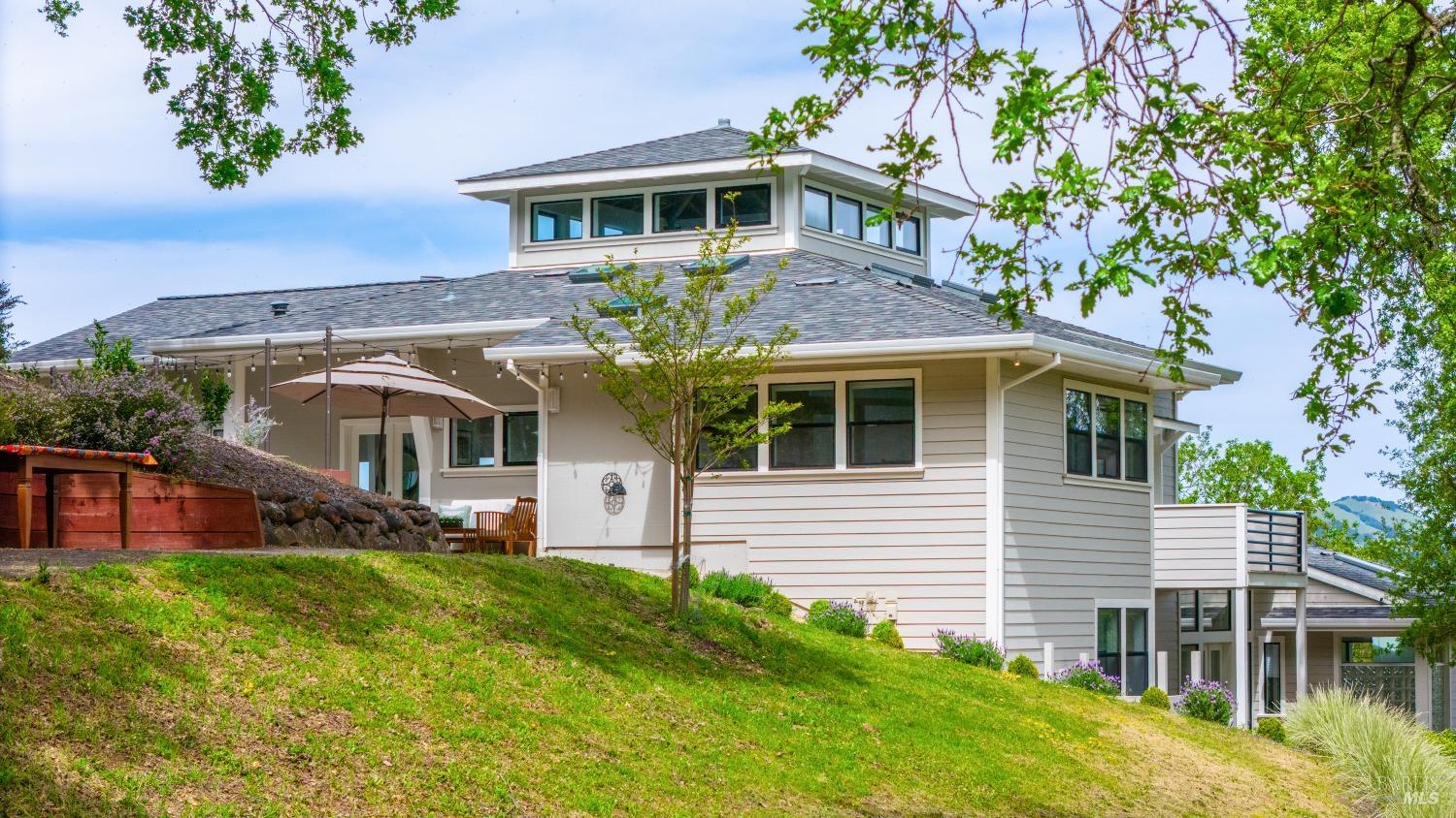 55 Wildwood Ln