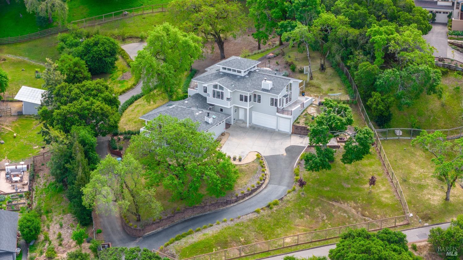 55 Wildwood Ln