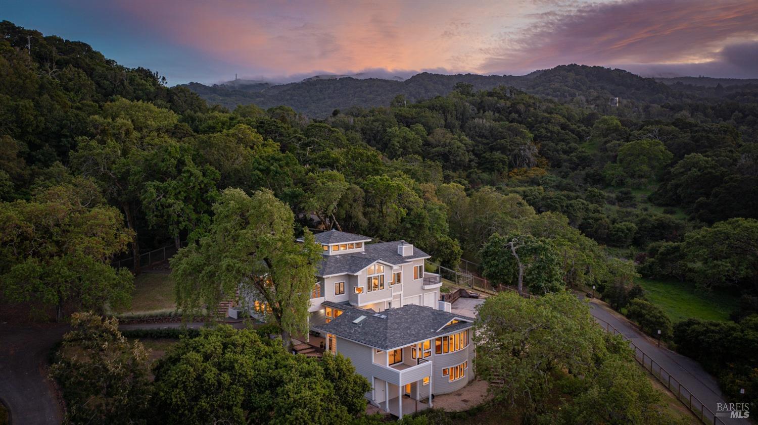 55 Wildwood Ln