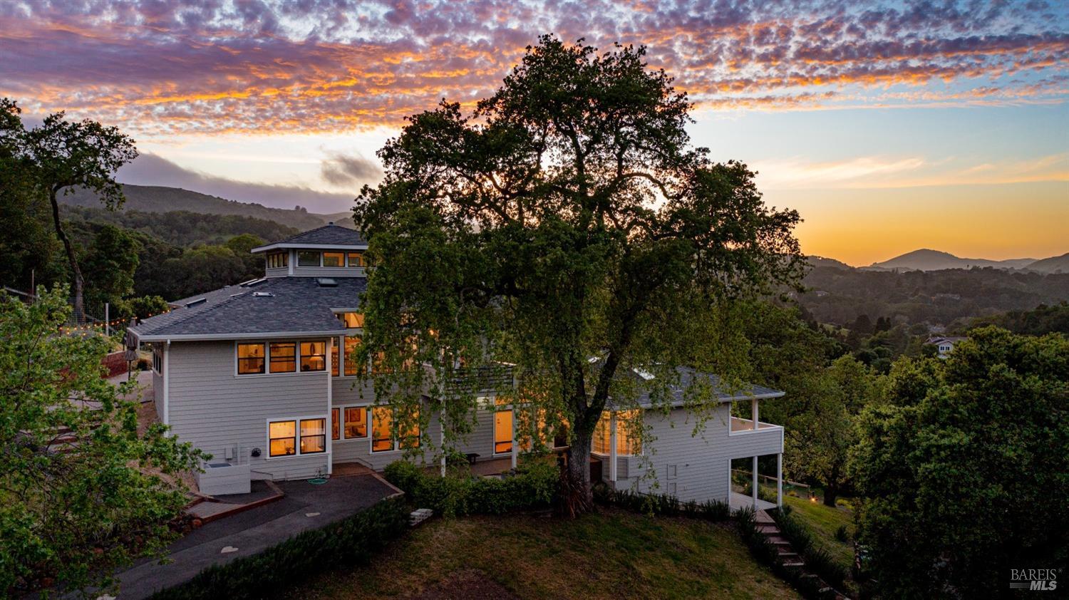 55 Wildwood Ln