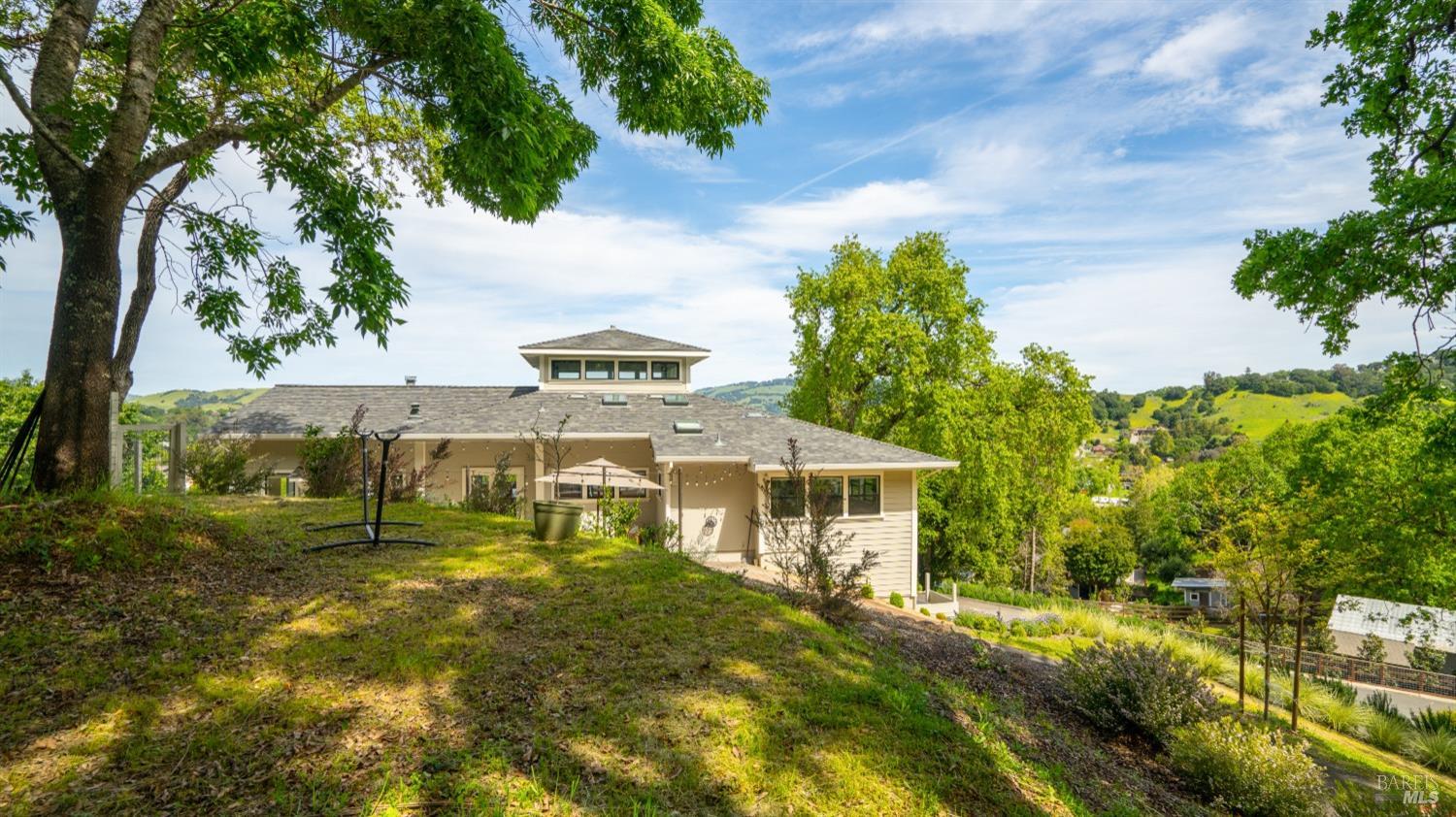 55 Wildwood Ln