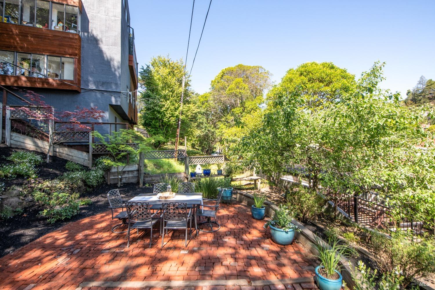 251 West End Avenue