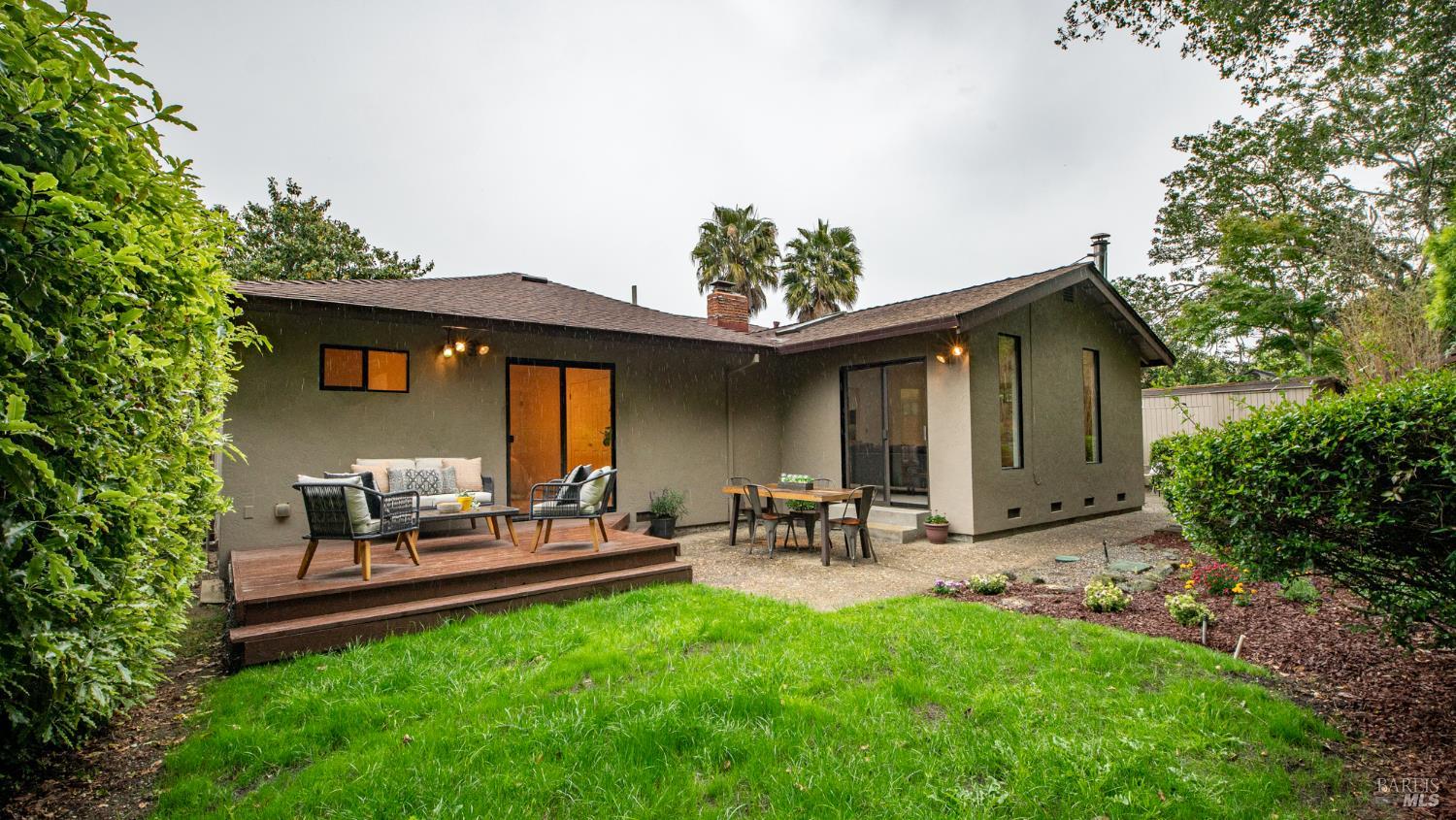 1249 Denlyn Street
