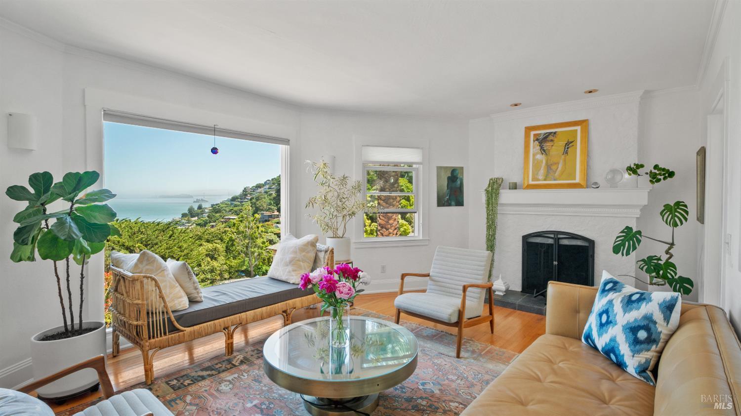 2 Lower Crescent Avenue