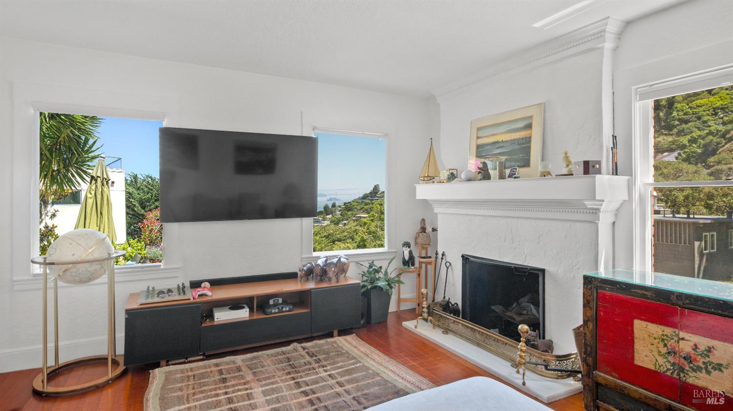 2 Lower Crescent Avenue