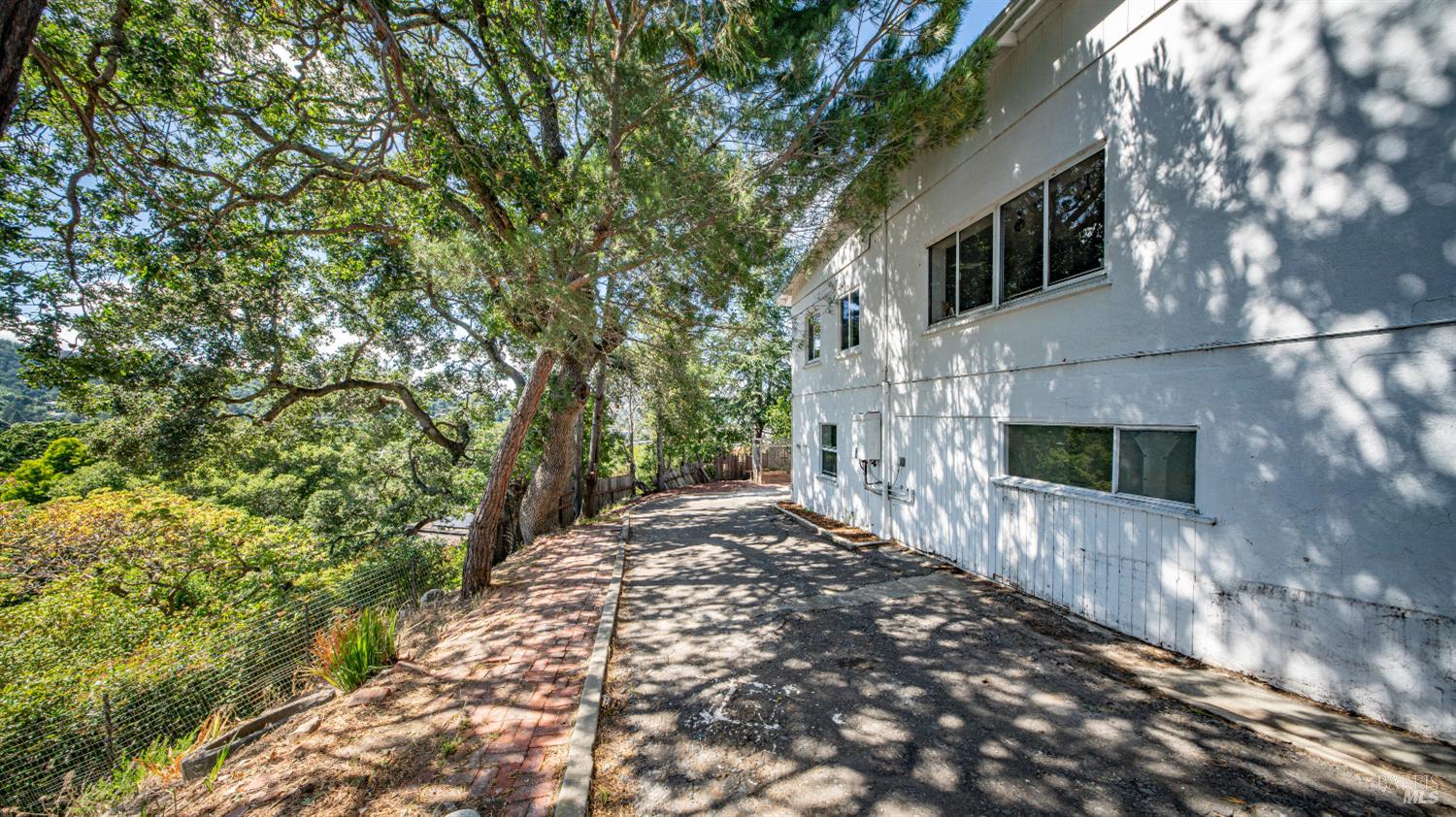 229 Southern Heights Boulevard
