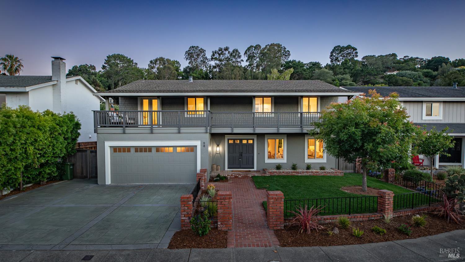 98 Surfwood Circle