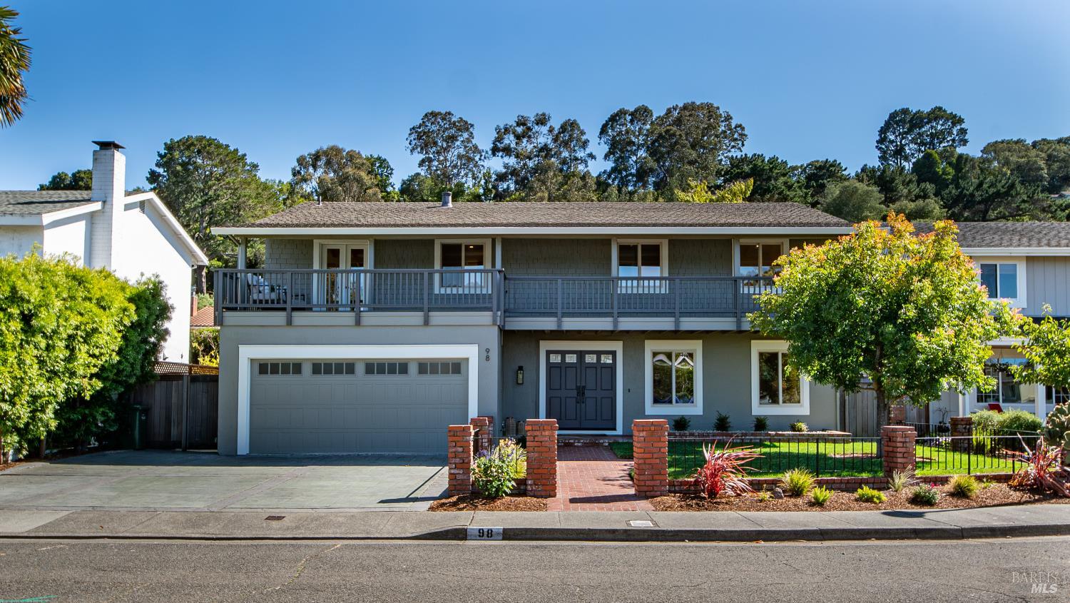 98 Surfwood Circle