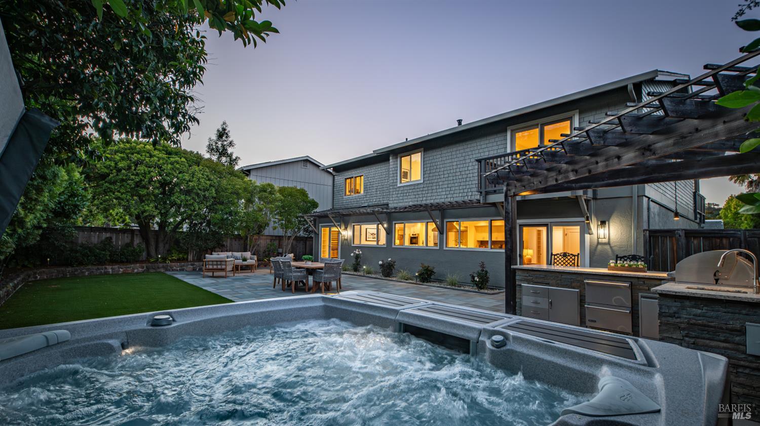 98 Surfwood Circle