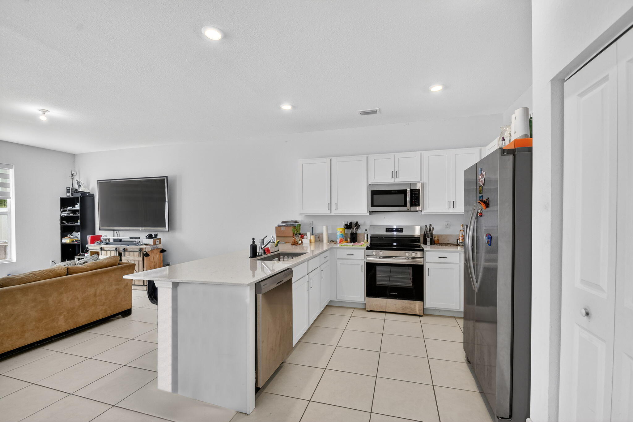 4326 Hammock Grove Drive
