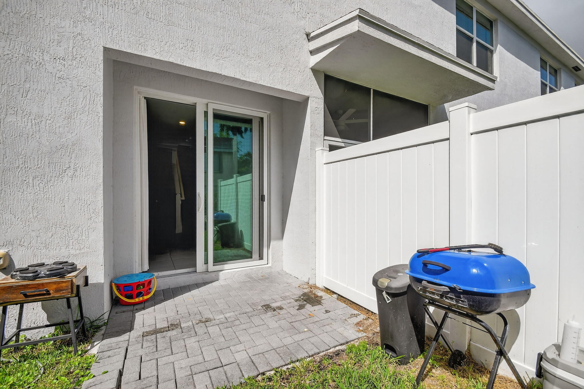 4326 Hammock Grove Drive