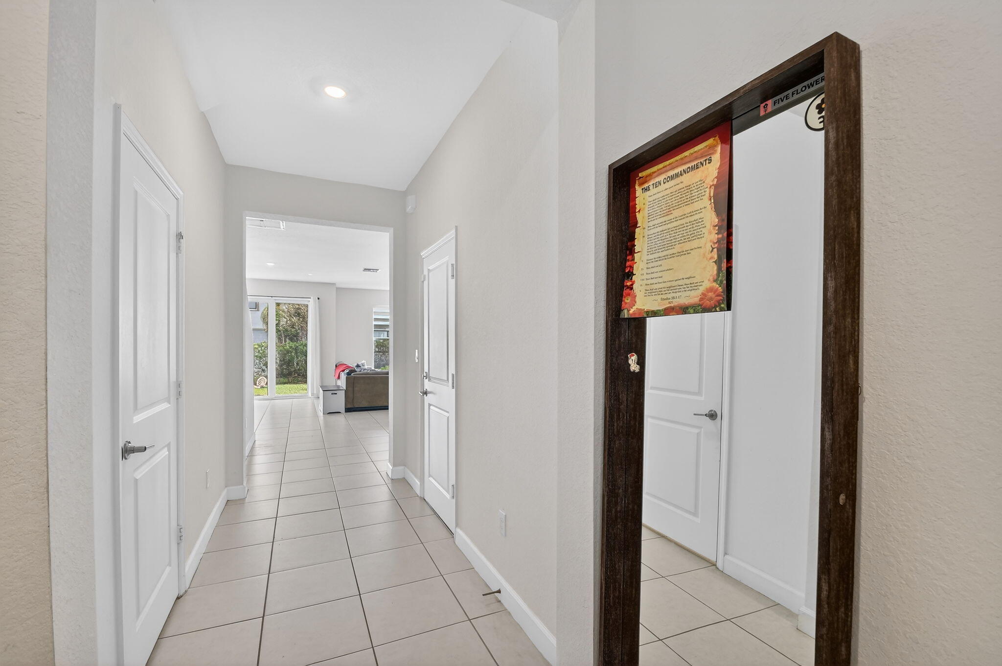 4326 Hammock Grove Drive