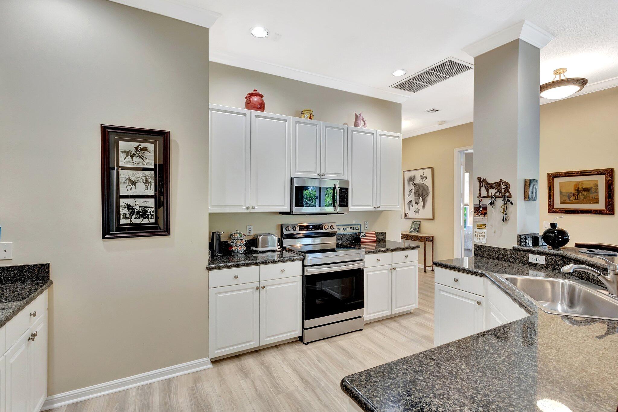 2941 Twin Oaks Way