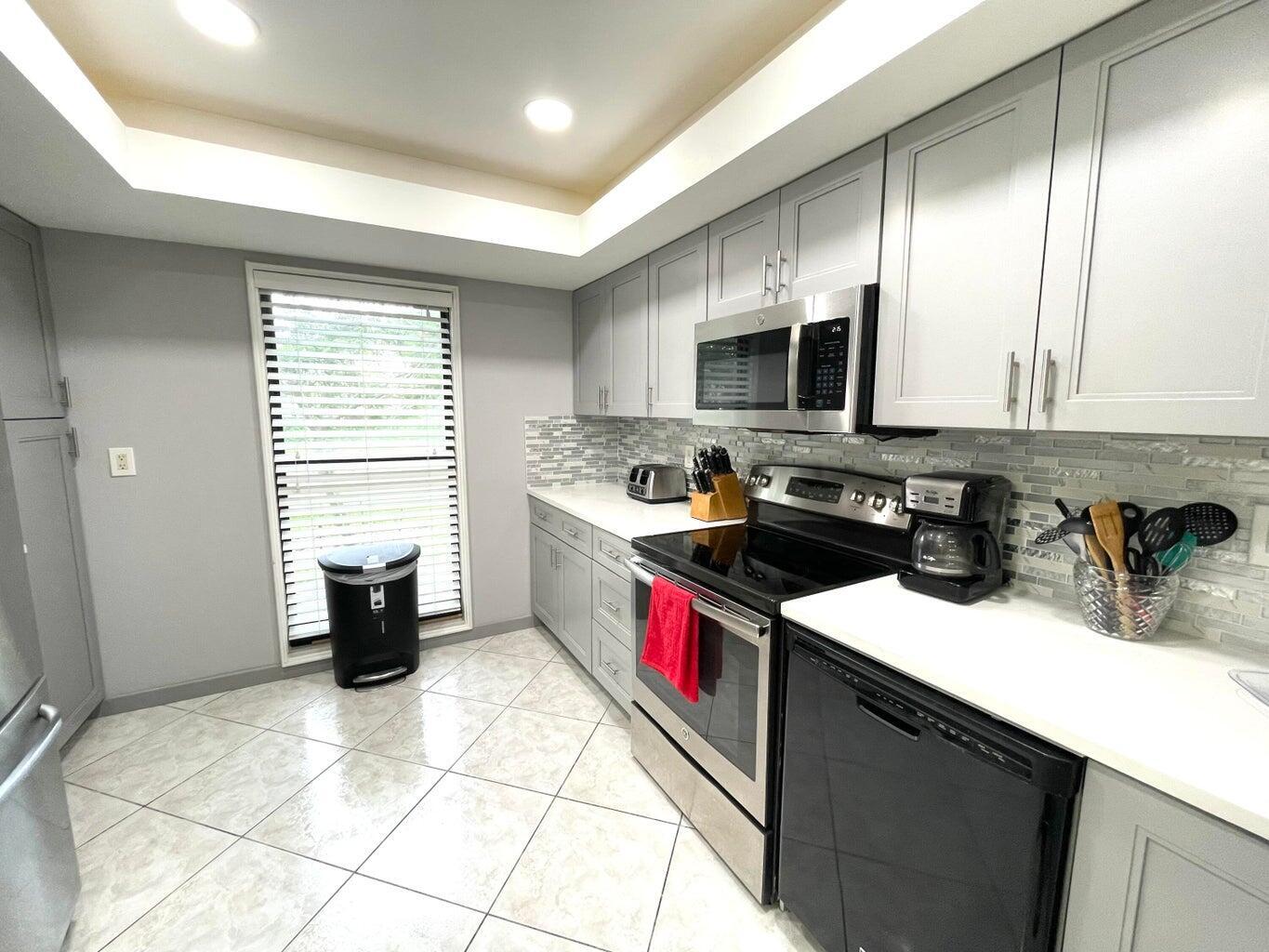 1714 Consulate Place 101