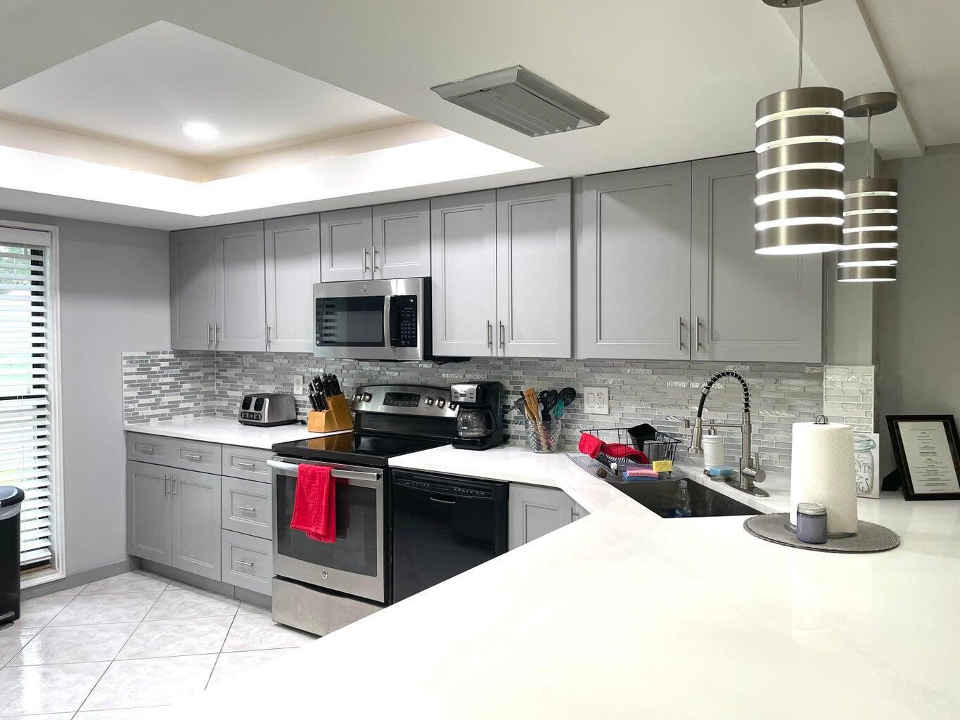 1714 Consulate Place 101
