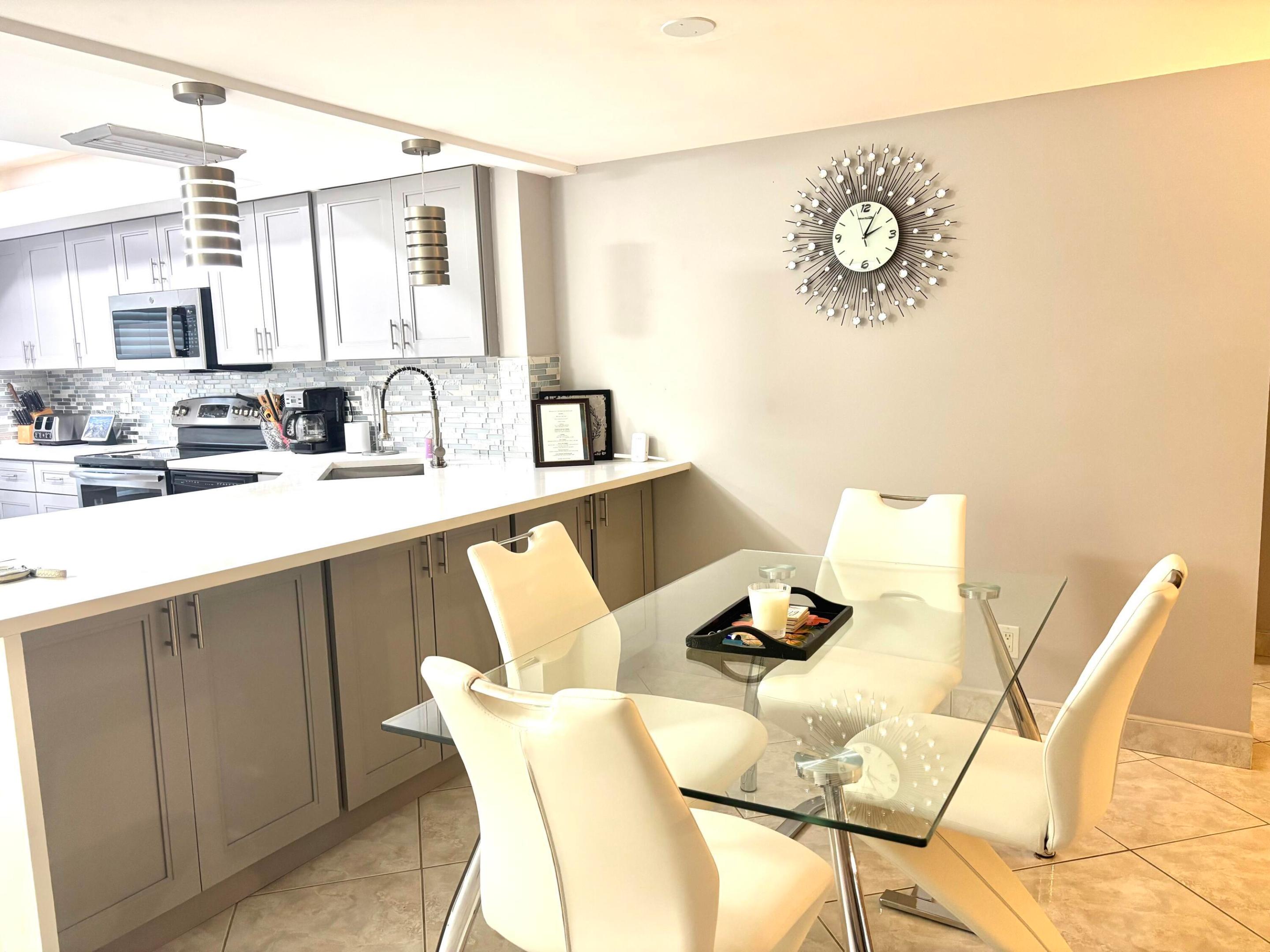1714 Consulate Place 101