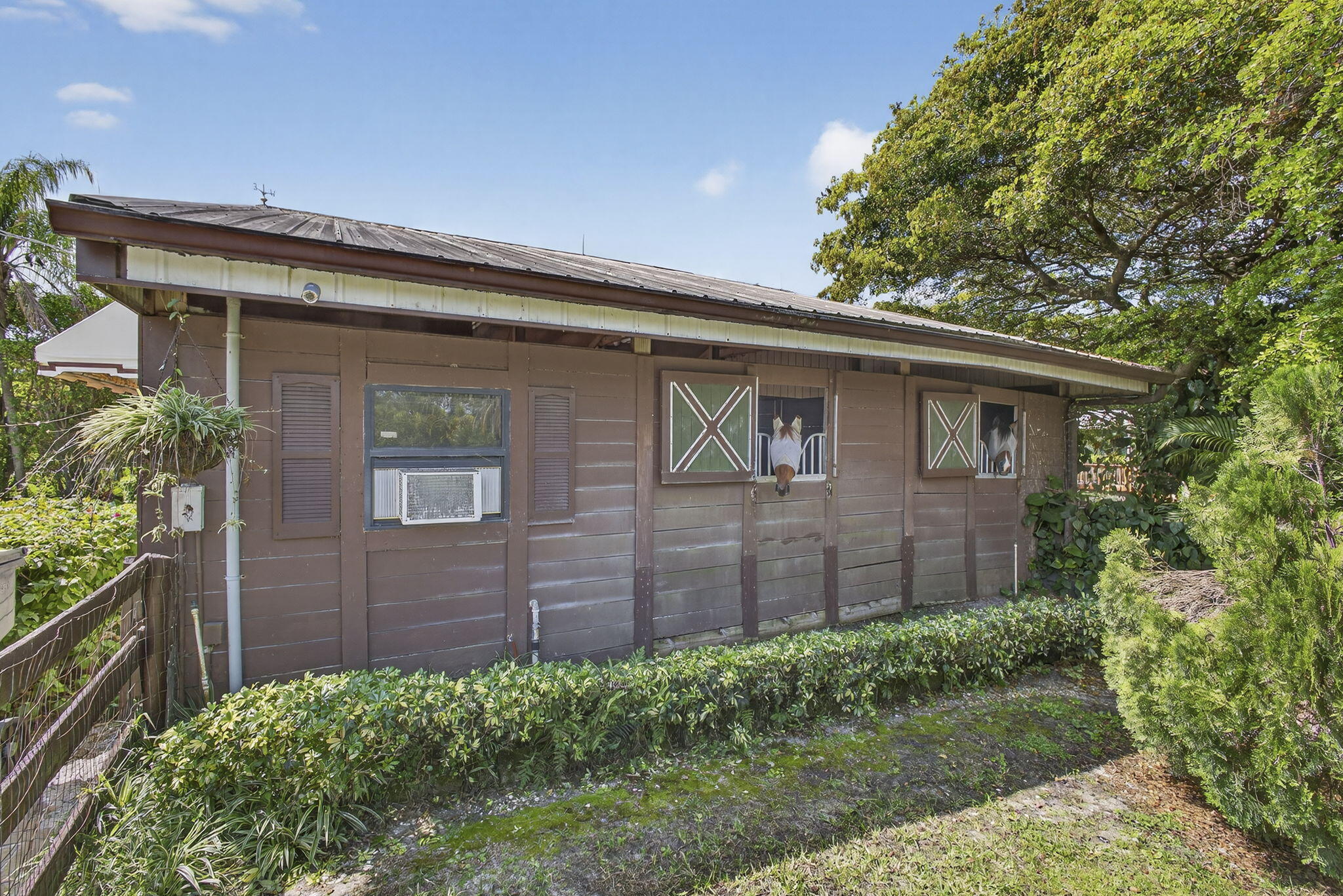 739 Cindy Circle Lane