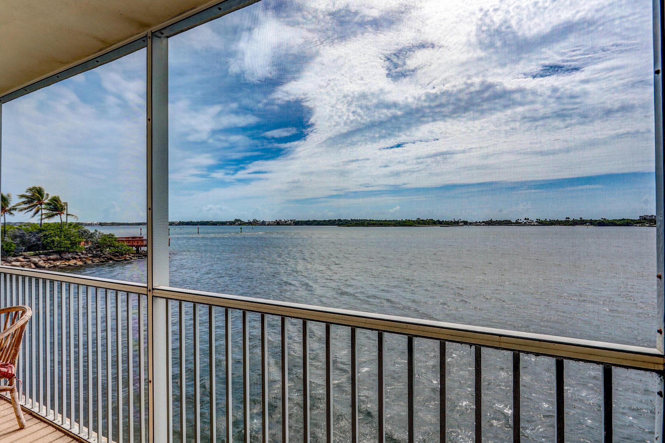 1820 New Palm Way 201