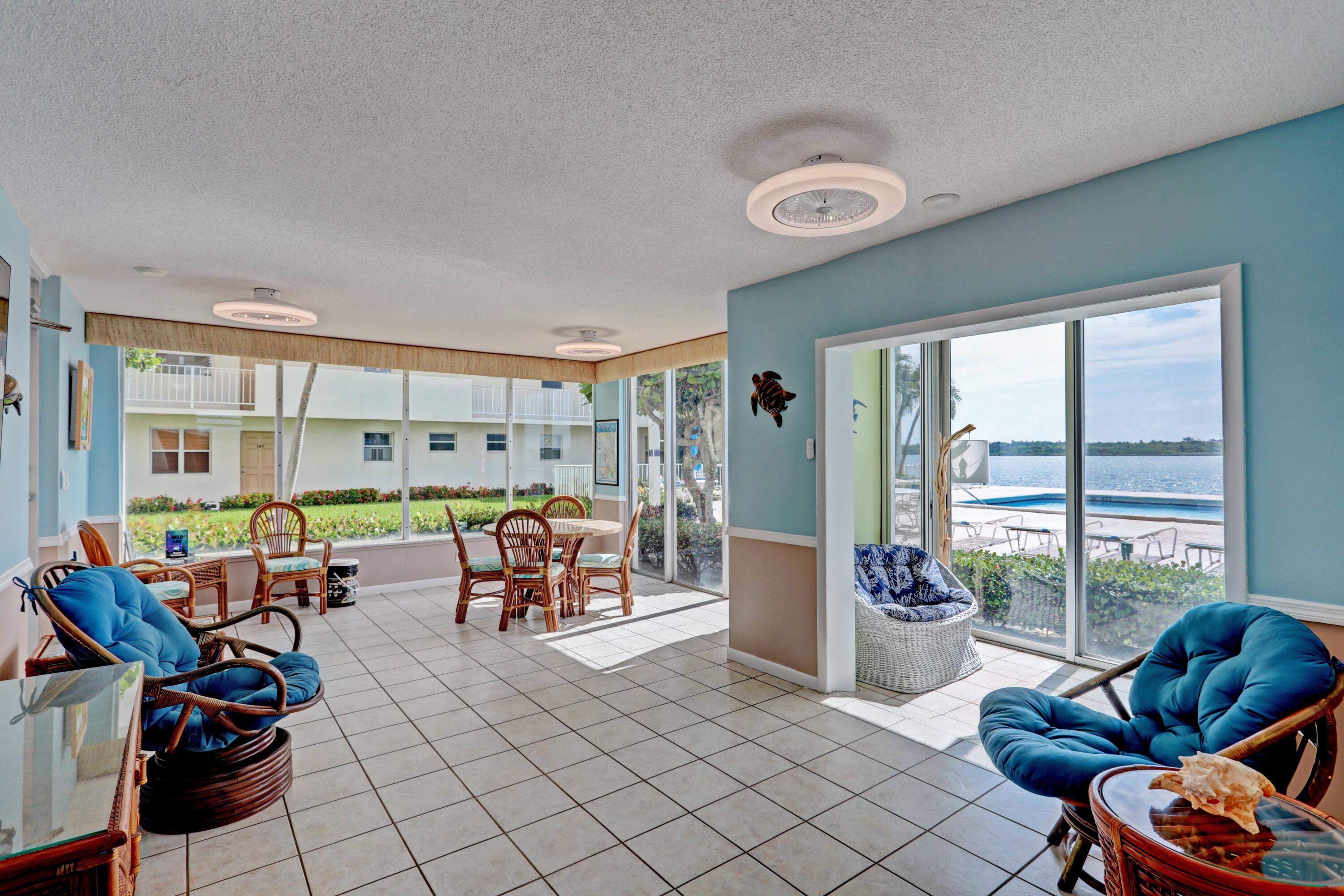 1820 New Palm Way 201